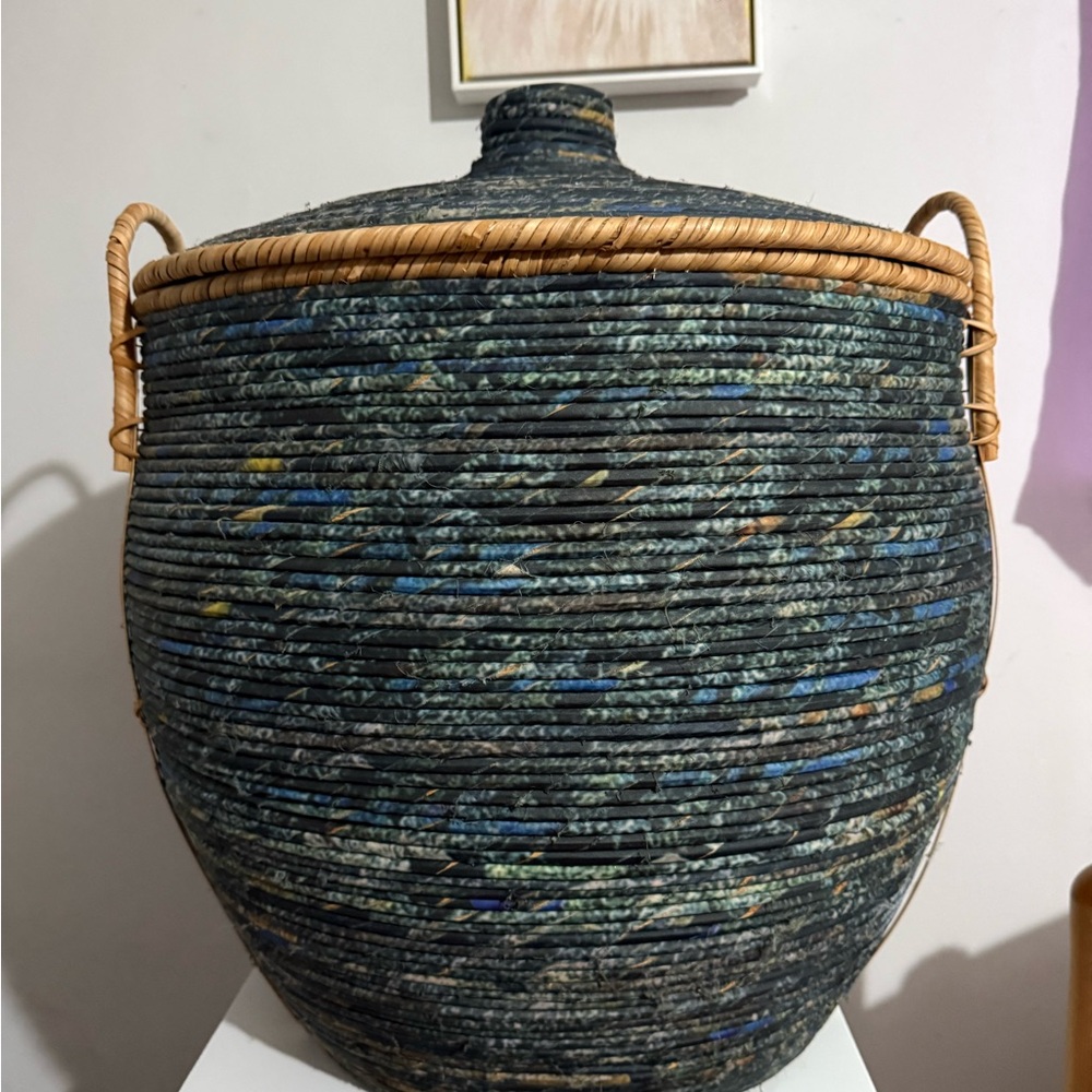 Extra large made in Vietnam artisan basket NWT